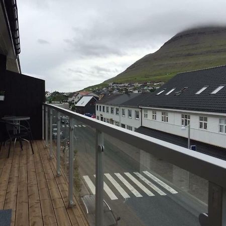 Private Spacious Home In City Center Klaksvík Dış mekan fotoğraf